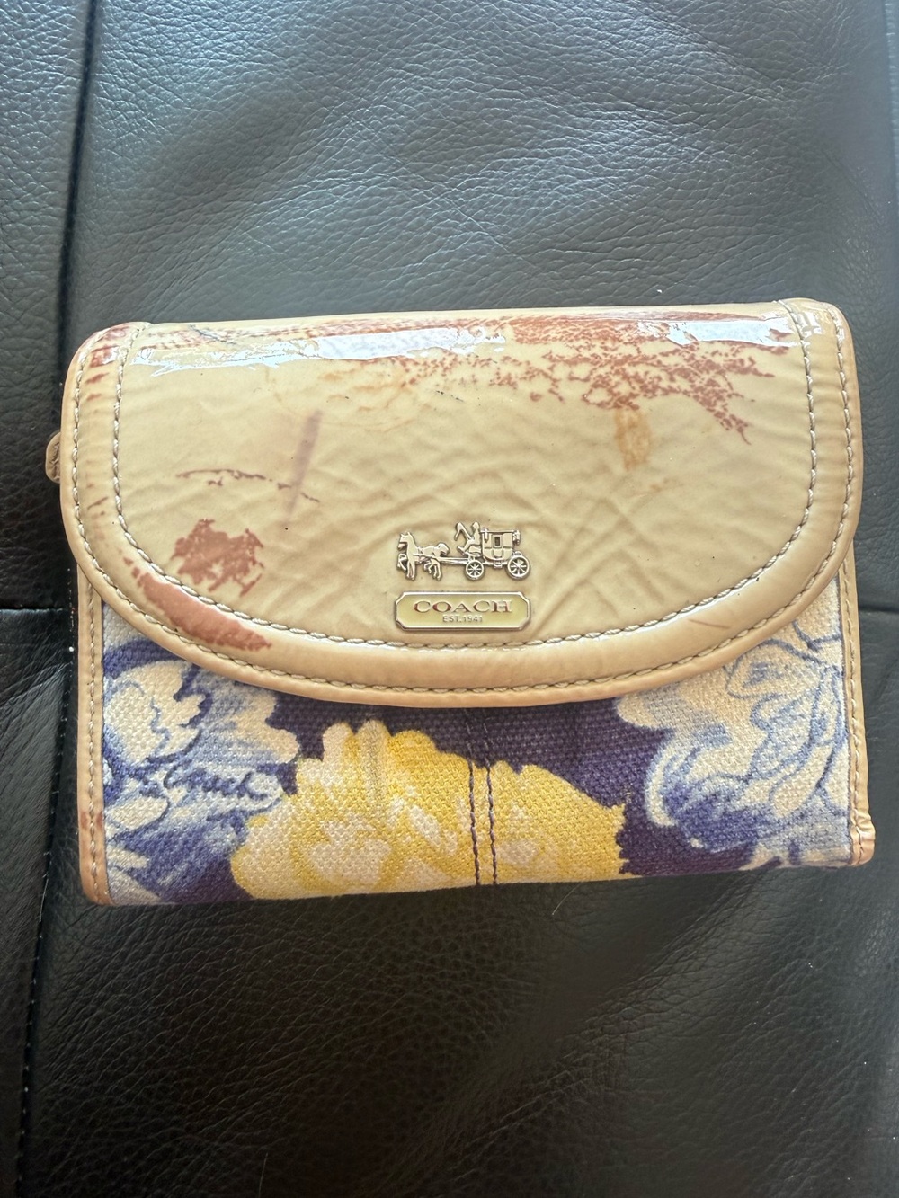 RARE Coach Floral Compact tri fold Wallet